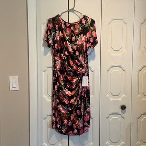 Floral side ruched dress